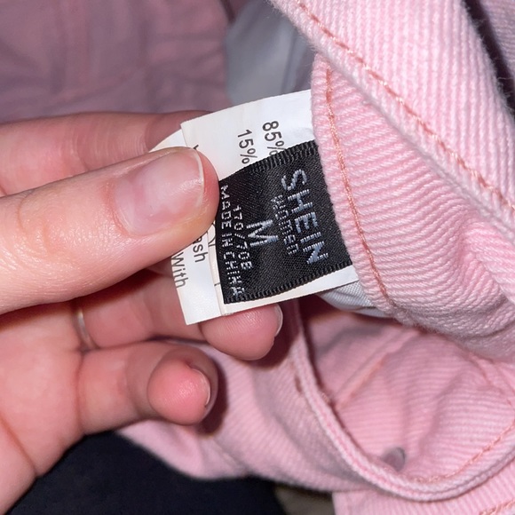 Light pink Medium SHEIN shorts - Picture 2 of 3